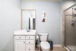 Sunset Island 5 Beachside Mews Top Floor Full Bathroom